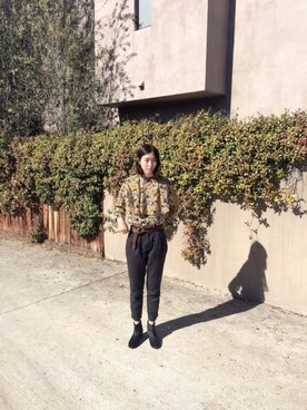 「flower」｜「アイテム（ブーティ）」を使った、Corinna さん（レディース・173cm）の冬コーディネート
