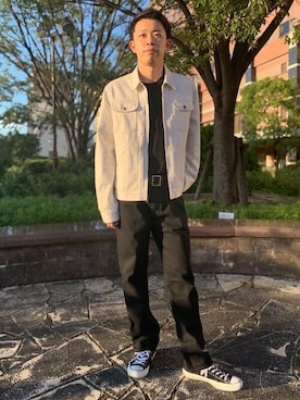 「Tシャツ×デニム」｜「アイテム（デニムジャケット）」を使った、GapJapanさん（メンズ・176cm）の秋コーディネート