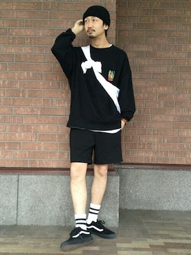 「ビッグシャツ」｜「アイテム（スウェット）」を使った、GapJapanさん（メンズ・180cm）の冬コーディネート