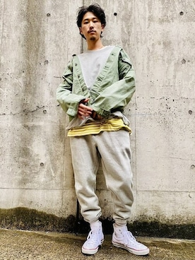 「アイテム（デニムジャケット、グリーン系）」を使った、GapJapanさん（メンズ・178cm）の春コーディネート