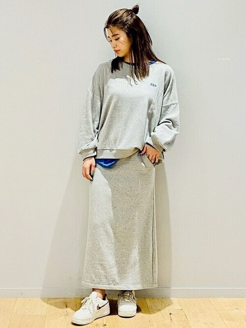 GAP オーバーサイズ ボリュームスリーブ プルオーバー