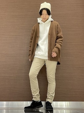 「アイテム（カーディガン/ボレロ、ブラウン系）」を使った、GapJapanさん（メンズ・170cm）の秋コーディネート