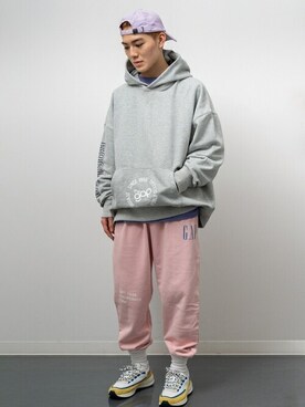「GAP（ギャップ）のアイテム（スウェットパンツ）」を使った、GapJapanさん（メンズ・175cm）の冬コーディネート