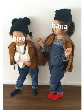 「Wrangler（ラングラー）のアイテム（サロペット/オーバーオール）」を使った、はなぴよさん（キッズ・100cm）の春コーディネート