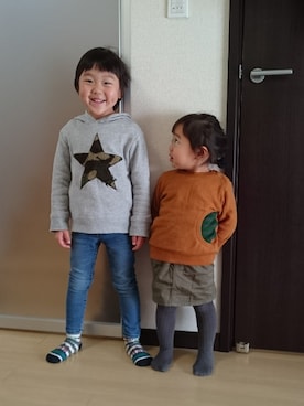 「アイテム（スカート）」を使った、じぇんさん（キッズ・100cm）の冬コーディネート
