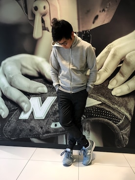「NEW BALANCE（ニューバランス）のアイテム（ジャケット/アウター）」を使った、NEWBALANCEAOYAMAさん（メンズ・170cm）の冬コーディネート