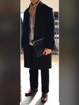 「soe（ソーイ）のアイテム（ステンカラーコート）」を使った、たにゆーとさん（メンズ・175cm）の冬コーディネート