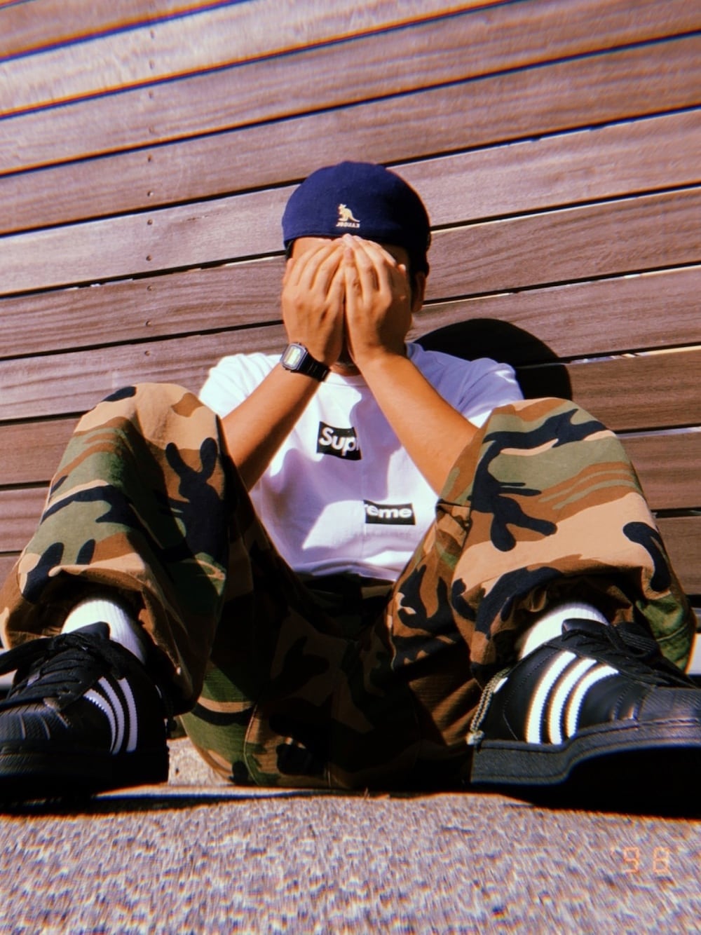「supreme、COMME des GARCONS、CASIO、KANGOL、adidas originals、superstar、古着、しまむら、おしゃれさんと繋がりたい、ストリート」｜「KANGOLのアイテム（ハンチング/ベレー帽、ブルー系）」を使った、range1031さん（メンズ・163cm）の秋コーディネートの1枚目の写真