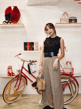 「FENDI」｜小竹麻美さん（レディース・163cm）の秋コーディネート
