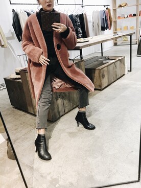 「ピンクコート」｜「アイテム（その他アウター）」を使った、小竹麻美さん（レディース・163cm）の秋コーディネート