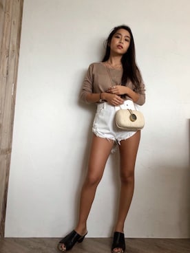 ALEXIA STAMさん（レディース・155cm）の夏コーディネート