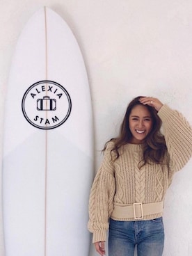 ALEXIA STAMさん（レディース・157cm）の冬コーディネート