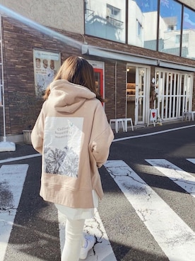 ALEXIA STAMさん（レディース・157cm）の冬コーディネート