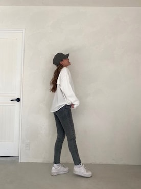 ALEXIA STAMさん（レディース・163cm）の春コーディネート