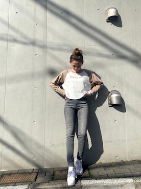 ALEXIA STAMさん（レディース・163cm）の春コーディネート