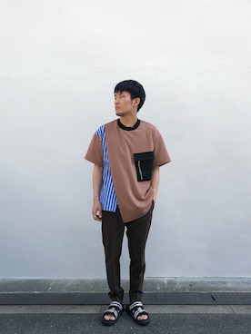 「soe（ソーイ）のアイテム（スラックス）」を使った、tatsuki_shiibaさん（メンズ・172cm）の春コーディネート