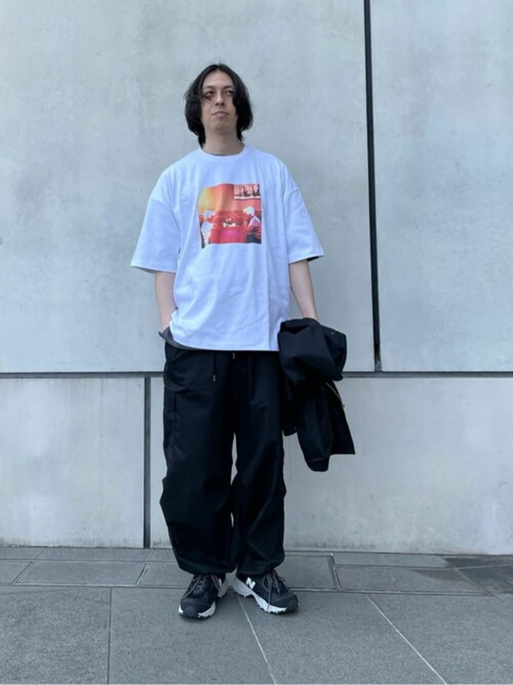 「パンツ、スタイリング、コーディネート、パンツコーデ、コーデ」｜「PUBLIC TOKYOの【モーガン茉愛羅ユニセックスコラボTシャツ】  GLANNY フォトTシャツ（Tシャツ/カットソー、ホワイト系）」を使った、dai＿miyagiさん（メンズ・178cm）の夏コーディネートの1枚目の写真