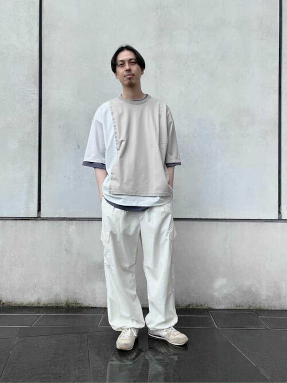 「パンツ、スラックス、スタイリング、コーディネート、コーデ」｜「PUBLIC TOKYOのレイヤードTEE（Tシャツ/カットソー、ベージュ系）」を使った、dai＿miyagiさん（メンズ・178cm）の夏コーディネートの1枚目の写真