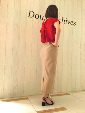 「Doux archives（ドゥアルシーヴ）のアイテム（スカート、ベージュ系）」を使った、SAEさん（レディース・167cm）の夏コーディネート