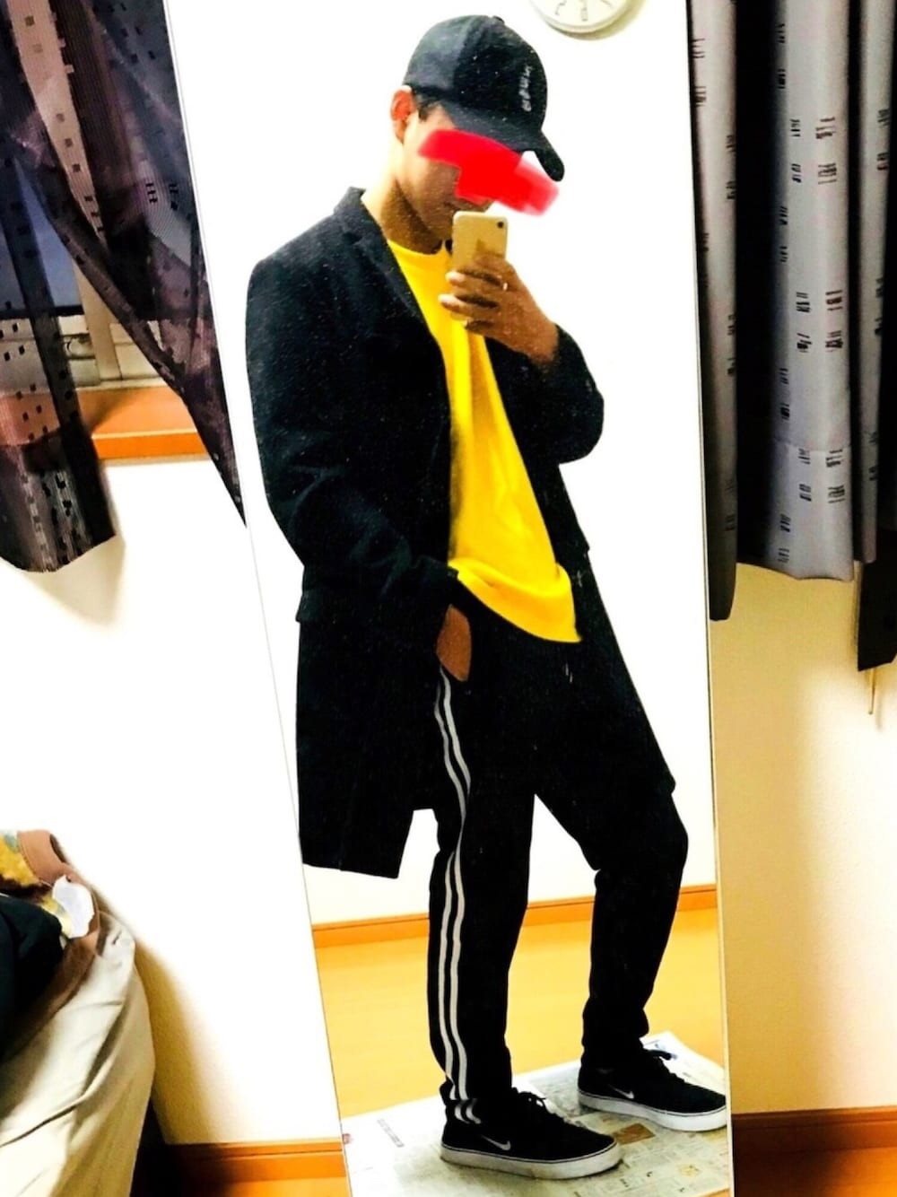 「ストリート」｜「GUの（GU）チェスターコート（ジャケット/アウター、ブラック系）」を使った、Rさん（メンズ・170cm）の冬コーディネートの1枚目の写真