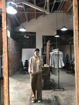 「chuu（チュー）のアイテム（パーカー）」を使った、猴崽子さん（レディース・169cm）の春コーディネート
