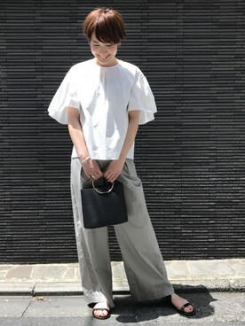 「FRAMeWORK（フレームワーク）のアイテム（トップス）」を使った、FRAMeWORK tomomiさん（レディース・168cm）の春コーディネート