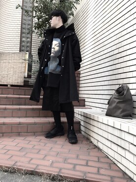 「VETEMENTS（ヴェトモン）のアイテム（Tシャツ/カットソー、ブラック系）」を使った、タカムラ ショウタさん（メンズ・173cm）の冬コーディネート
