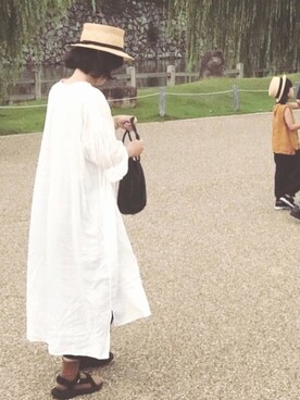 「サンダルに靴下」｜「アイテム（その他トップス）」を使った、riiinaさん（レディース・167cm）の夏コーディネート