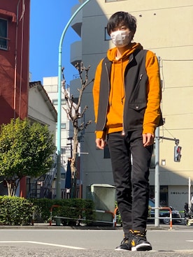 「McQ Alexander McQueen（マックキューアレキサンダーマックイーン）のアイテム（パーカー）」を使った、純白さん（メンズ・174cm）の冬コーディネート
