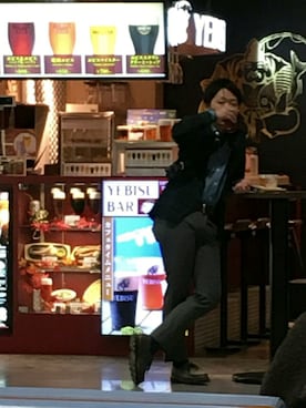 「アイテム（ボディバッグ/ウエストポーチ、ブルー系）」を使った、まささん（メンズ・169cm）の冬コーディネート