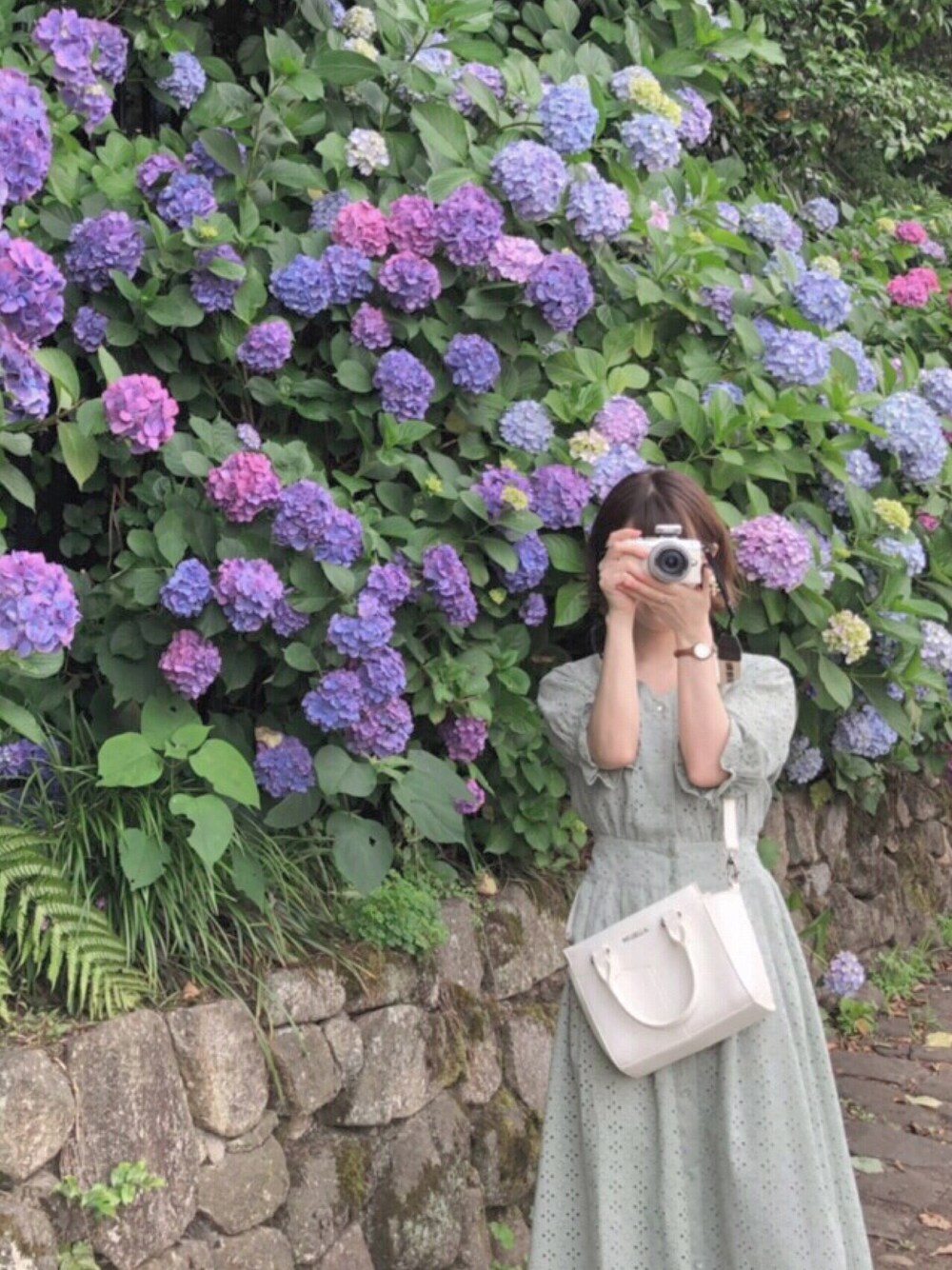 「お散歩♪、ワンピース、カメラ女子」｜「MURUAのアイテム（ショルダーバッグ、ホワイト系）」を使った、ゆきちさん（レディース・150cm）の夏コーディネートの1枚目の写真