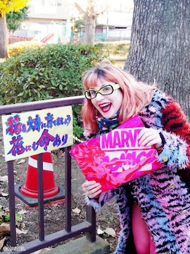 「アイテム（ポーチ）」を使った、クリスさん（レディース・156cm）の冬コーディネート