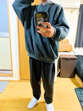「stein」｜「アイテム（スウェット）」を使った、びっきーさん（メンズ・176cm）の冬コーディネート