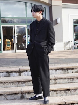 「shiyoh」｜「アイテム（スリッポン）」を使った、岡本 大護さん（メンズ・180cm）の冬コーディネート