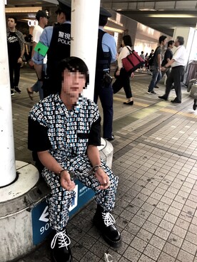 「オフホワイト」｜「アイテム（チノパンツ）」を使った、ｵｵｷさん（メンズ・168cm）の夏コーディネート