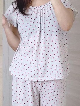 「フォロバ」｜「アイテム（ルームウェア）」を使った、すずらんさん（レディース・159cm）の夏コーディネート