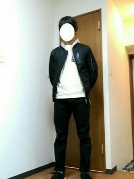 「GOSTAR DE FUGA（ゴスタール ジフーガ）のアイテム（ナイロンジャケット）」を使った、ぬのペンさん（メンズ・167cm）の春コーディネート