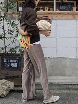 「DONOBAN（ドノバン）のアイテム（ショルダーバッグ）」を使った、donobanstaffさん（レディース・169cm）の冬コーディネート