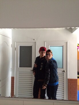 「ny（エヌワイ）のアイテム」を使った、一毛二的青春さん（メンズ・172cm）の春コーディネート