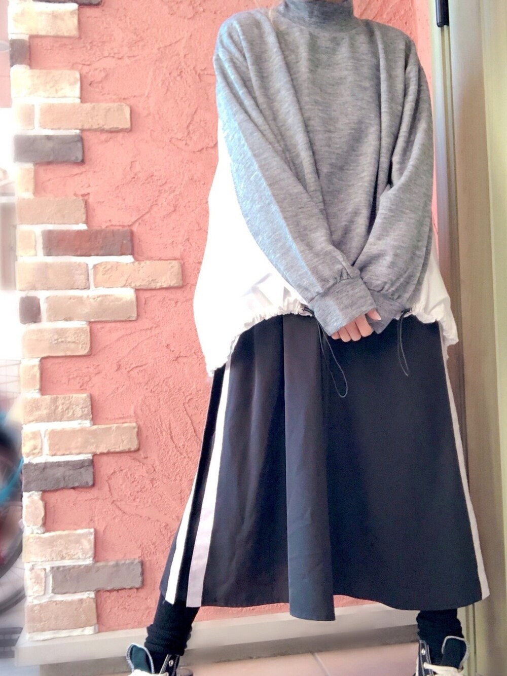 「モード、大人カジュアル、秋冬コーデ、低身長、骨格診断ナチュラル、sacai、ママコーデ、キレイめ」｜「MILKFED.のアイテム（ワンピース/ドレス、ブラック系）」を使った、nya.パーソナルスタイリストさん（レディース・154cm）の秋コーディネートの1枚目の写真