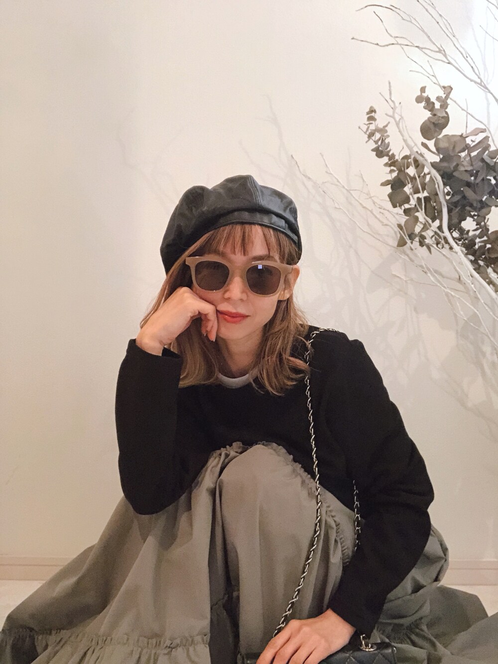 「ベレー帽、シンプルコーデ、オトナ女子、オトナカワイイ、美容師、低身長コーデ、骨格診断、相互フォロー、秋冬コーデ」｜「vintageroom.701のアイテム（ワンピース/ドレス、ブラック系）」を使った、nya.パーソナルスタイリストさん（レディース・154cm）の冬コーディネートの1枚目の写真