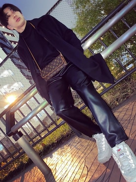 「Lui's（ルイス）のアイテム（ノーカラーコート）」を使った、chichipopo7530さん（メンズ・170cm）の冬コーディネート