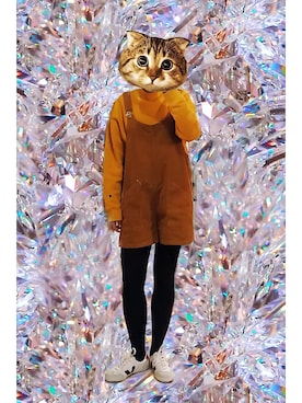 「PULL&BEAR（プルアンドベア）のアイテム（サロペット/オーバーオール）」を使った、扑拉扑拉大蛾子さん（レディース・167cm）の冬コーディネート