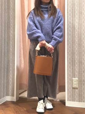 「アイテム（ショルダーバッグ、イエロー系）」を使った、takeさん（レディース・151cm）の冬コーディネート