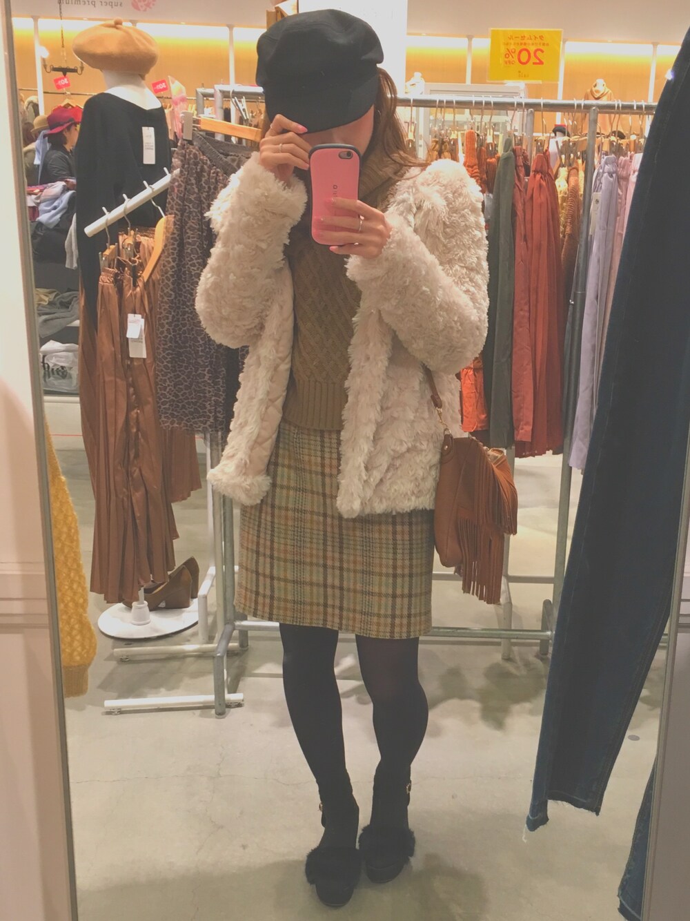 「ootd、お買い物」｜「Chicoのアイテム（ジャケット/アウター、ベージュ系）」を使った、Ikumiさん（レディース・158cm）の冬コーディネートの1枚目の写真