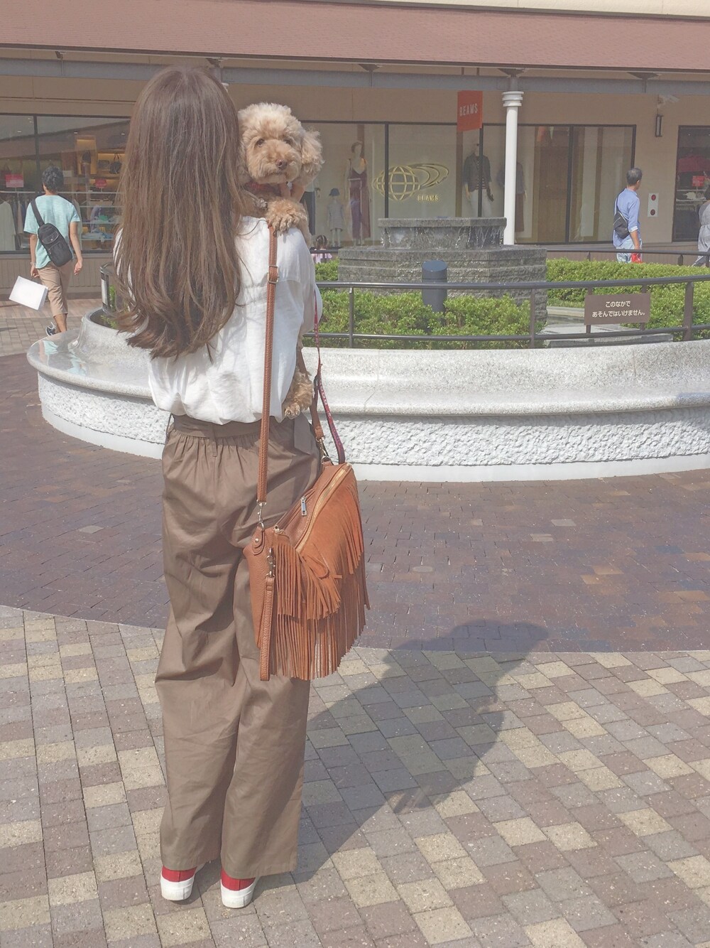 「ootd、outfit、fashion、code、UNIQLO、GU、プチプラコーデ、GUコーデ、愛犬」｜「GUのアイテム（パンツ、グリーン系）」を使った、Ikumiさん（レディース・158cm）の秋コーディネートの1枚目の写真