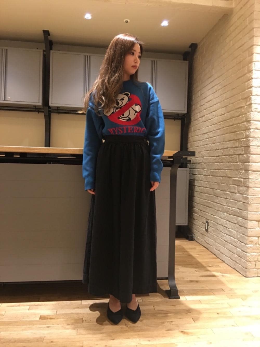 「ニット、Hysteric Glamour、秋コーデ」｜「HYSTERIC GLAMOURのUSED加工デニムキュロットPT（その他パンツ、ブラック系）」を使った、anna yamaguchiさん（レディース・162cm）の秋コーディネートの1枚目の写真