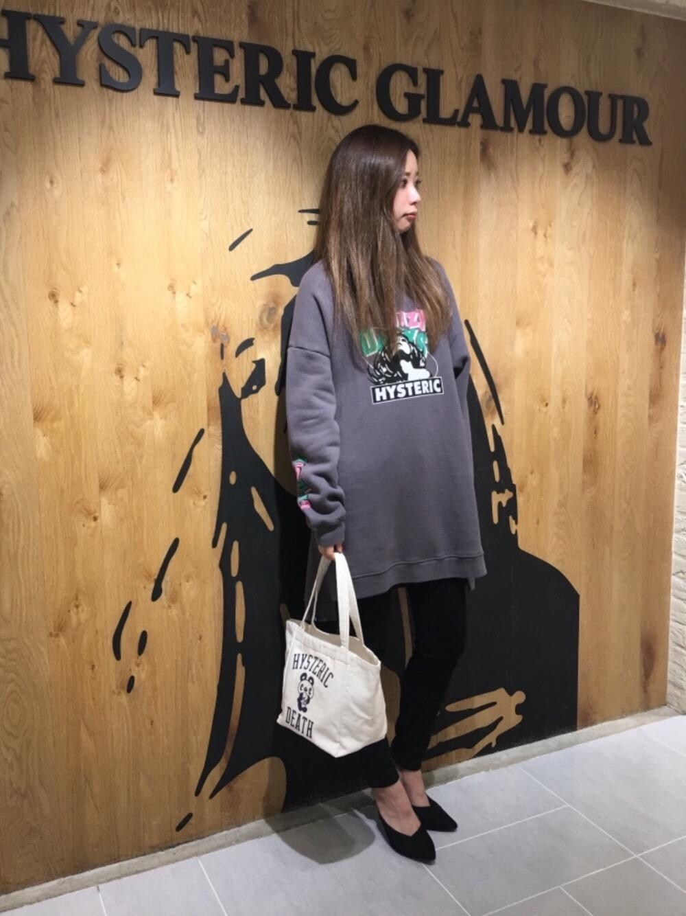 「Hysteric Glamour、秋コーデ」｜「HYSTERIC GLAMOURのSKULL PANDA トートS（トートバッグ、ホワイト系）」を使った、anna yamaguchiさん（レディース・162cm）の秋コーディネートの1枚目の写真