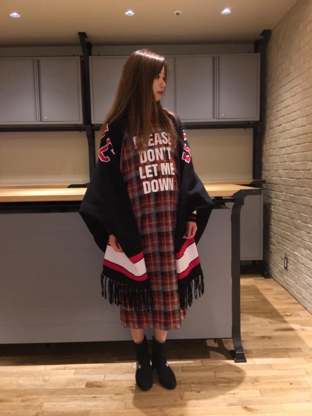 「Hysteric Glamour、秋コーデ」｜「HYSTERIC GLAMOURのDENIM ショートブーツ（ブーツ、ブラック系）」を使った、anna yamaguchiさん（レディース・162cm）の秋コーディネートの1枚目の写真