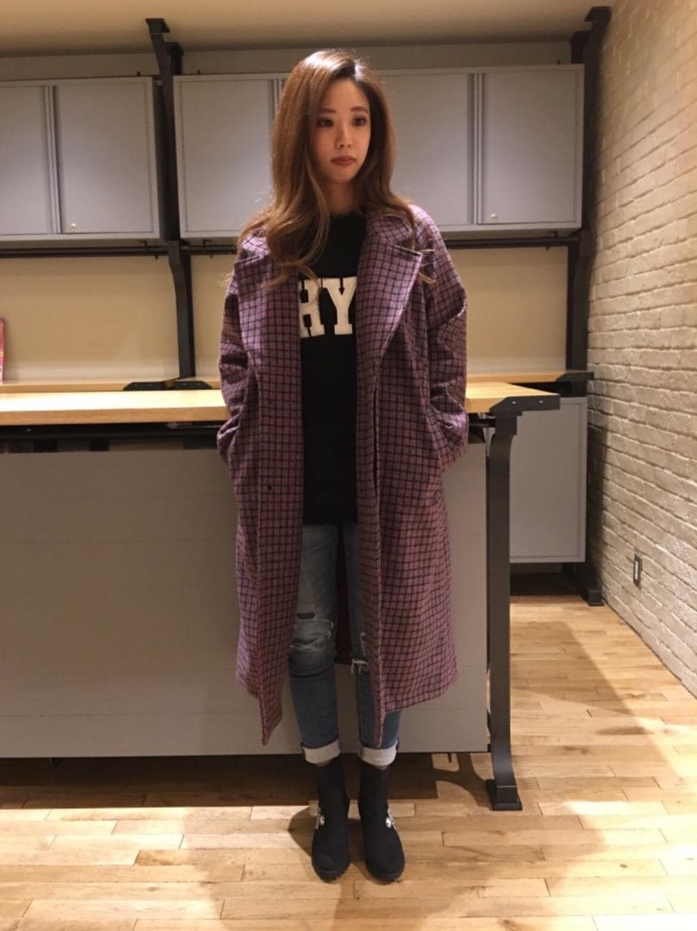 「ニット、デニム、Hysteric Glamour、秋コーデ」｜「HYSTERIC GLAMOURのKPR加工ISKOデニム スキニーPT（デニムパンツ、ブルー系）」を使った、anna yamaguchiさん（レディース・162cm）の秋コーディネートの1枚目の写真